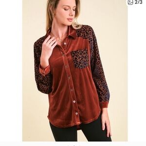 Umgee Rust Velvet Leopard Button-Down Shirt
